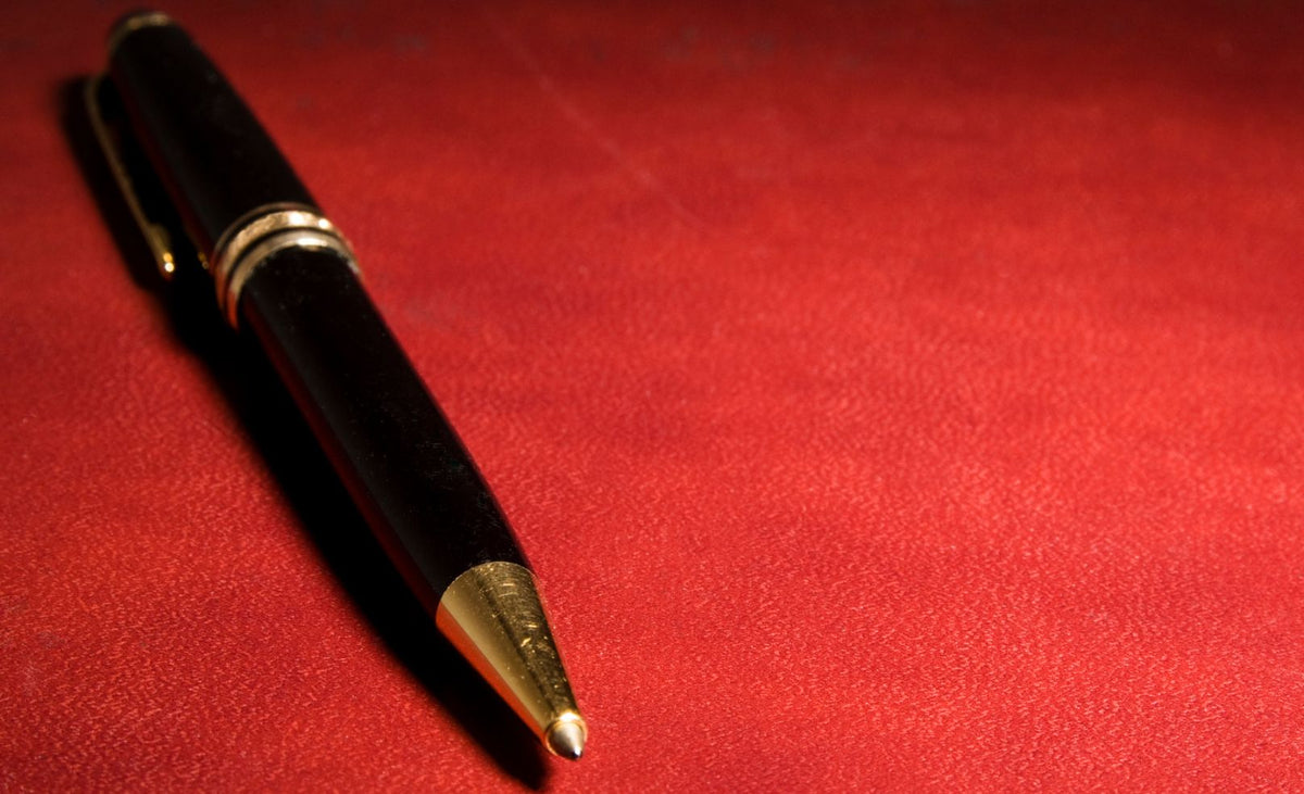 Tache de stylo sur cuir Comment les retirer ? Norbert Bottier