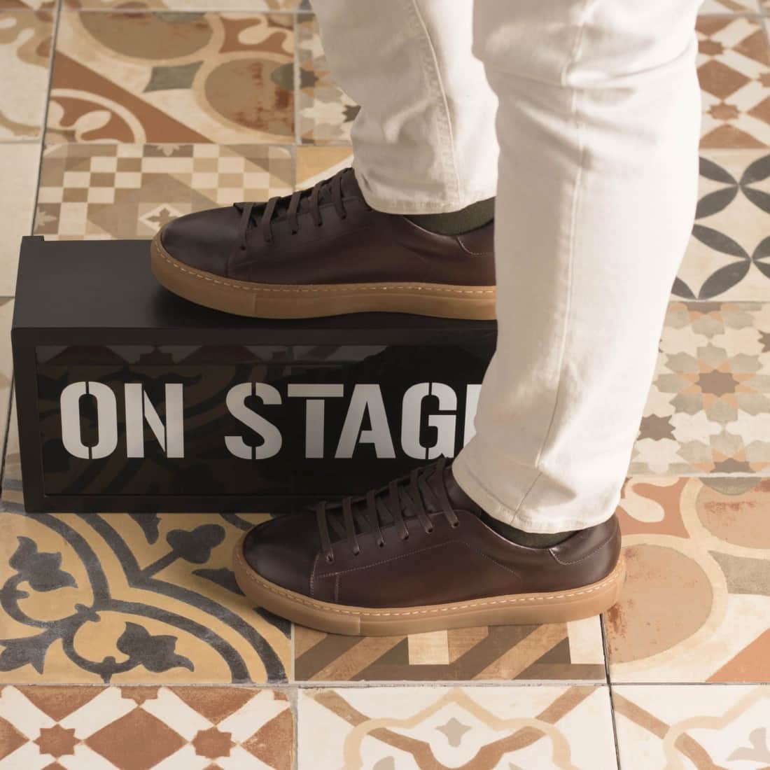 Sneakers Jersey en cuir marron foncé - Semelles Caramel