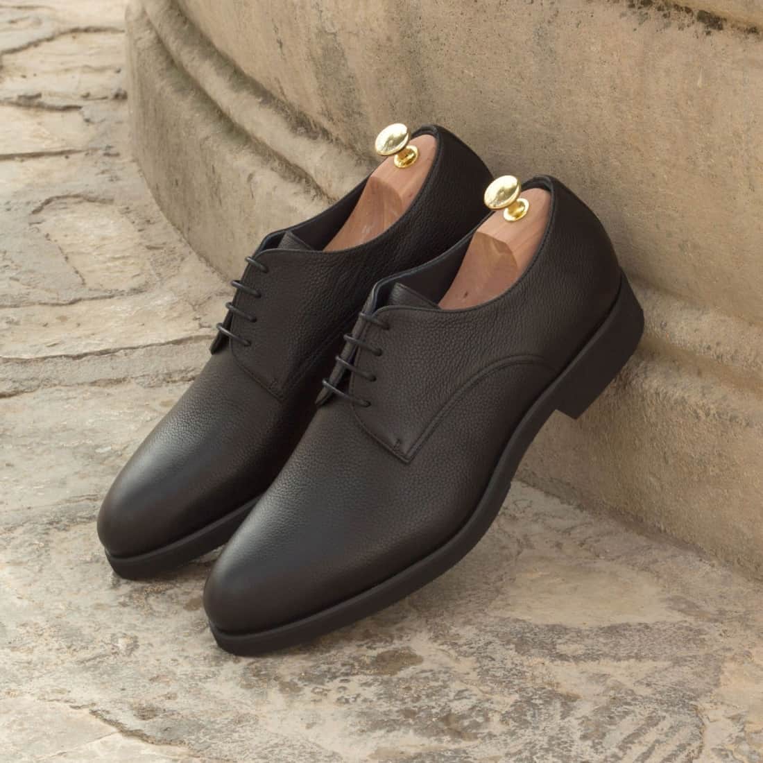 Derbie Blucher en cuir grainé noir - Semelles Caoutchouc