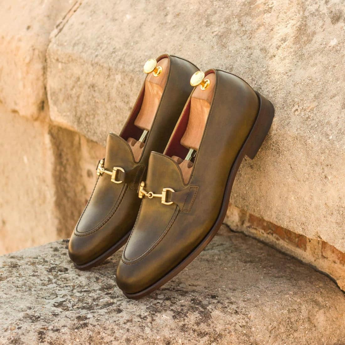 Mocassin à mors en cuir vert olive – vue 4