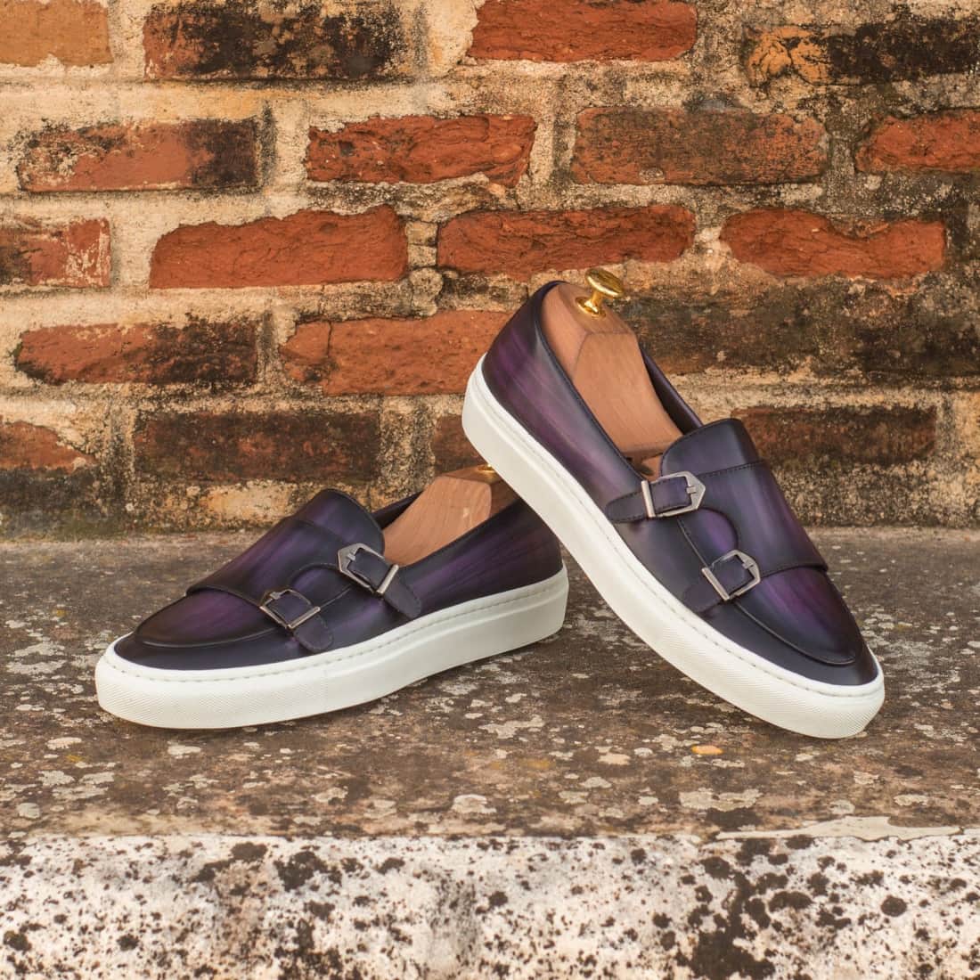 Sneaker Mocassin Double Boucle en cuir patiné violet – vue 4