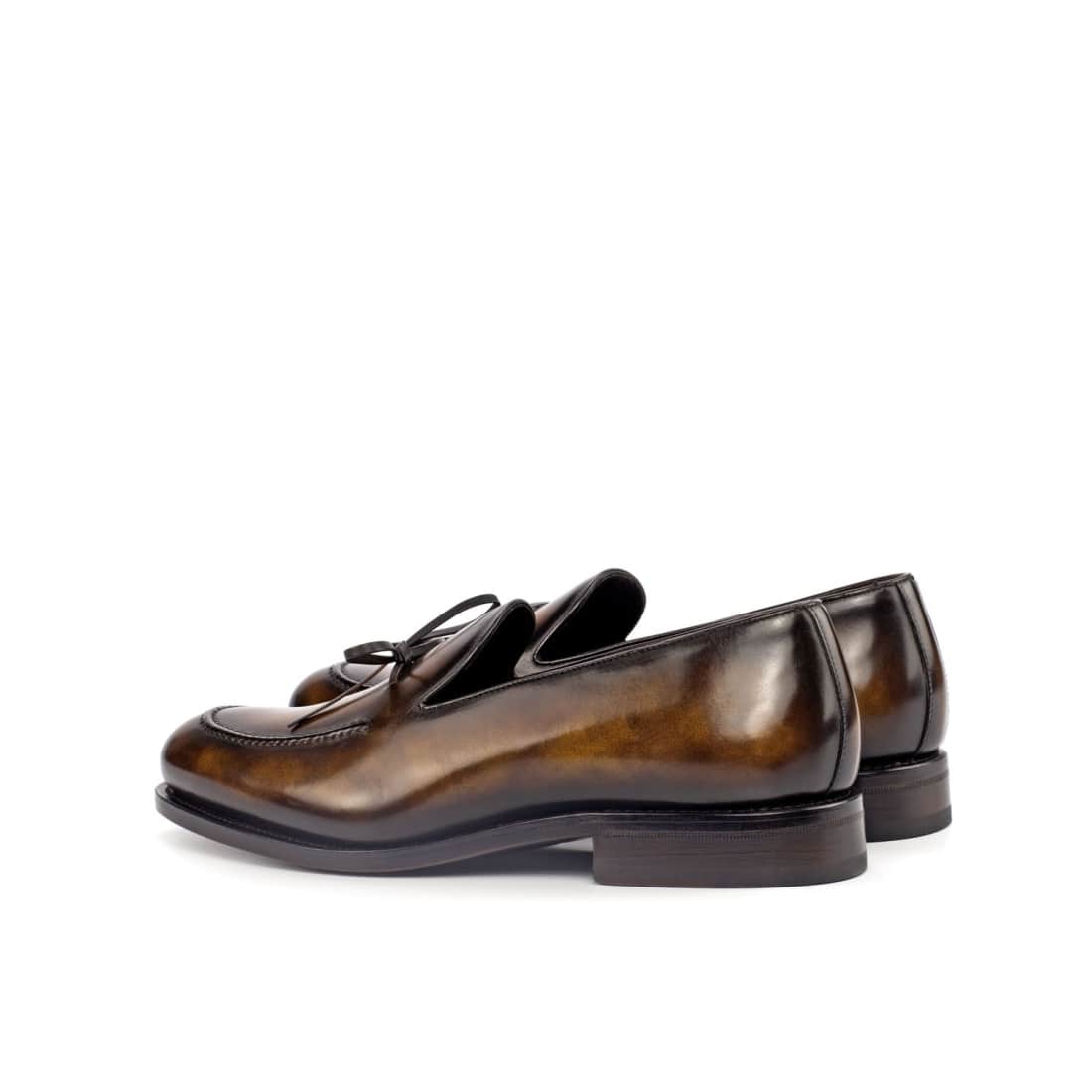 Mocassin à lacets nœud en cuir patiné marron foncé