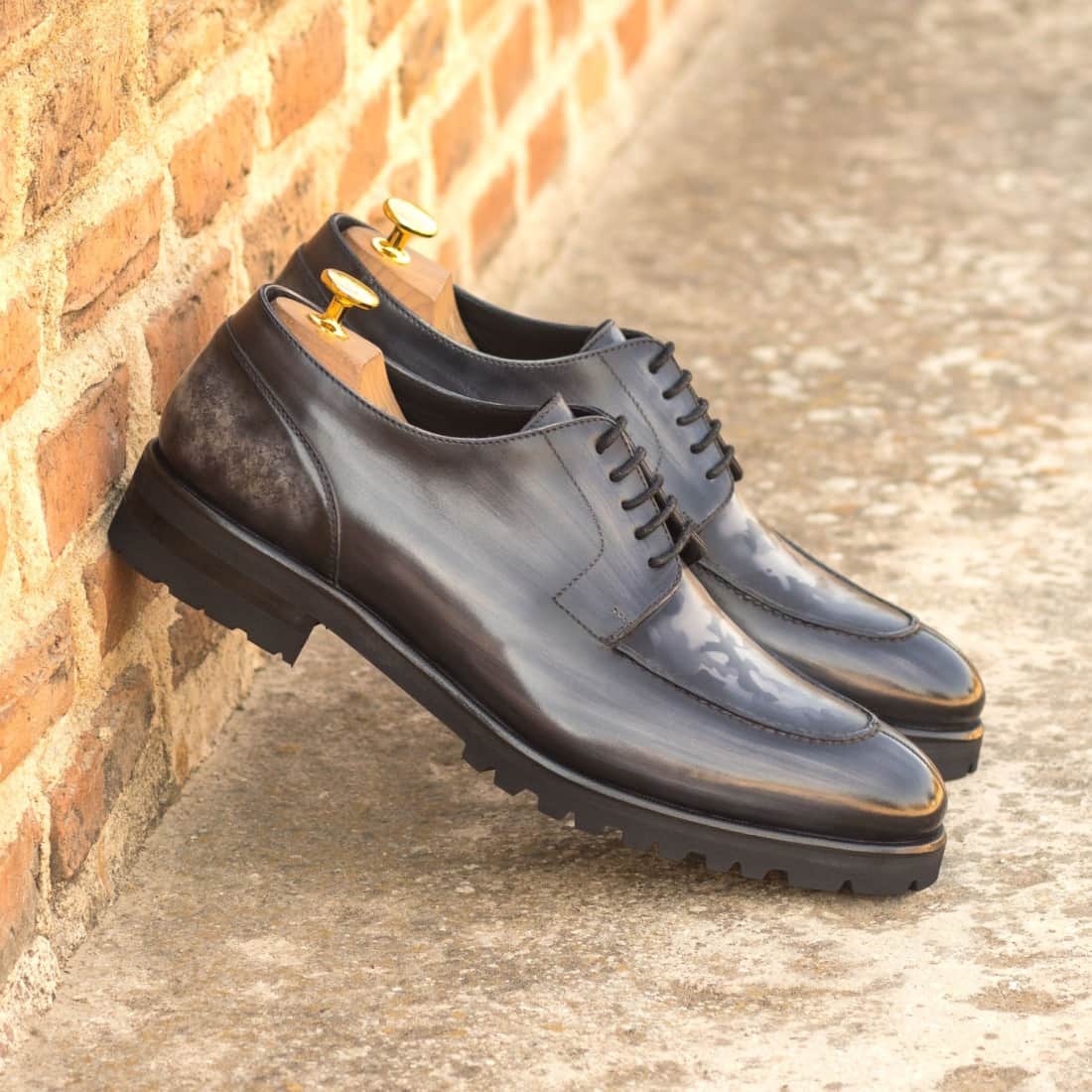 Derbie Chasse en cuir patiné gris - Semelles Commando – vue 4
