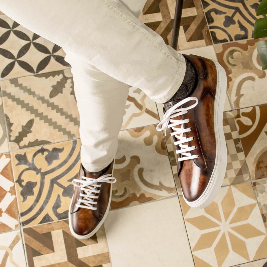 Sneakers Jersey en cuir patiné marron - Semelles Blanches