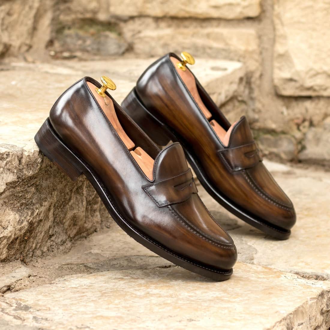 Mocassins Penny à bandeau en cuir patiné marron foncé – vue 4