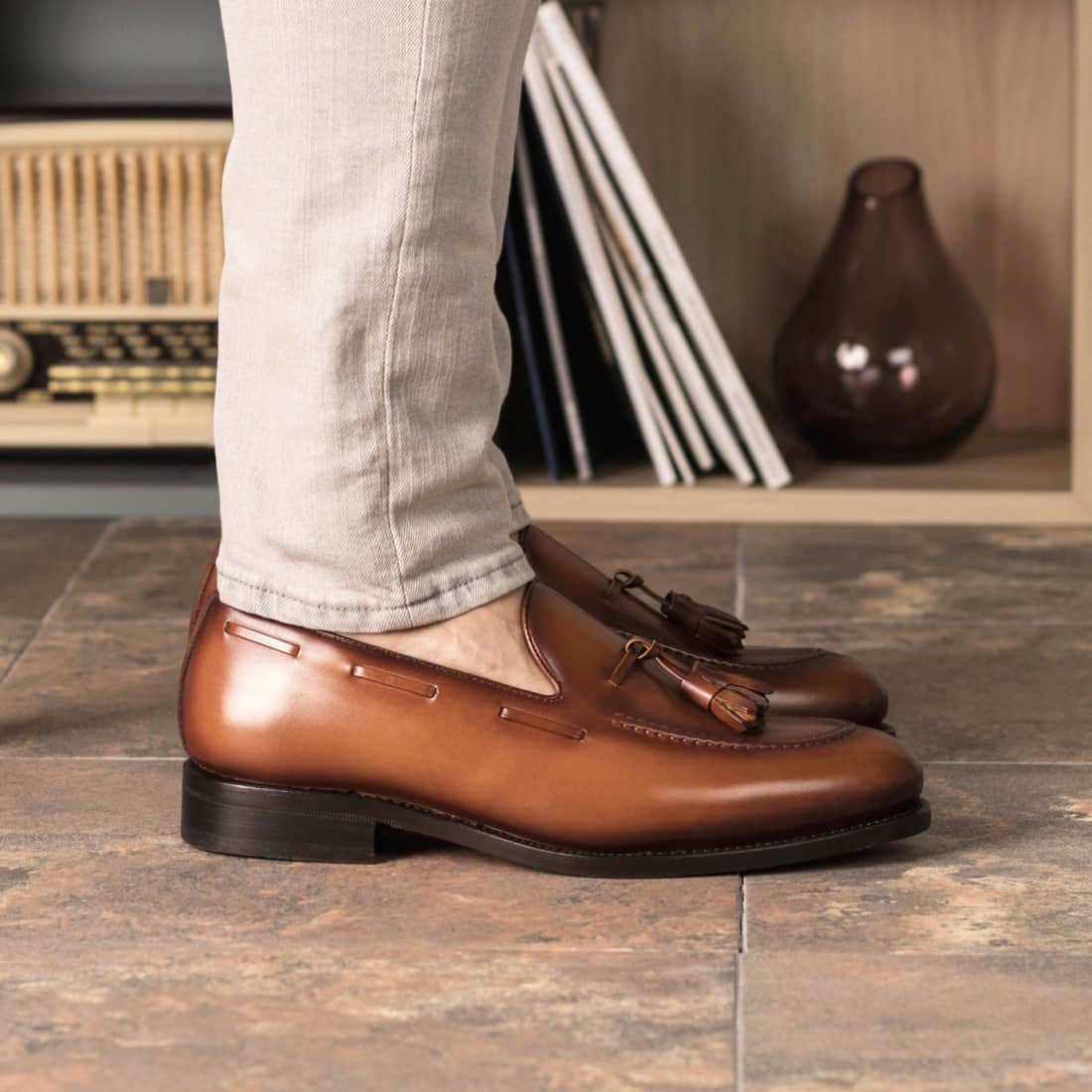 Mocassin à glands en cuir cognac – vue 4