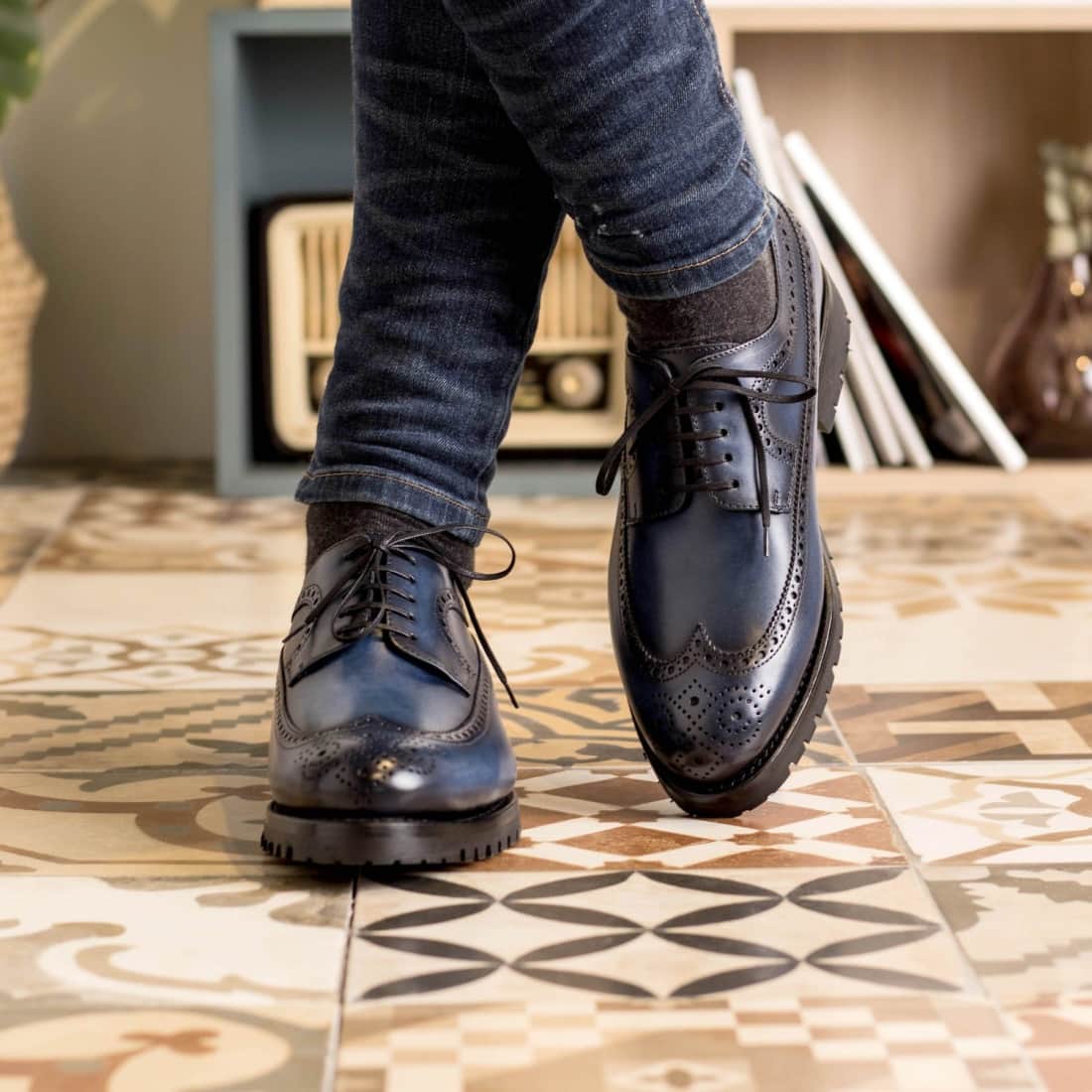 Derbie Brogue fleuri en cuir bleu marine - Semelles