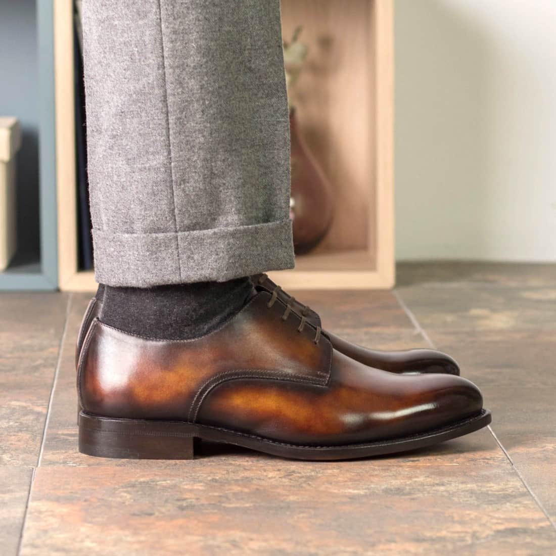 Derbie Blucher en cuir patiné cognac fire – vue 5
