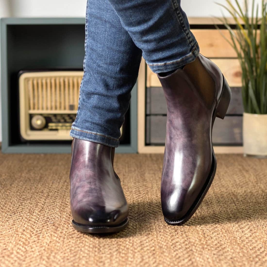 Cheslea Boots en cuir patiné violet – vue 5