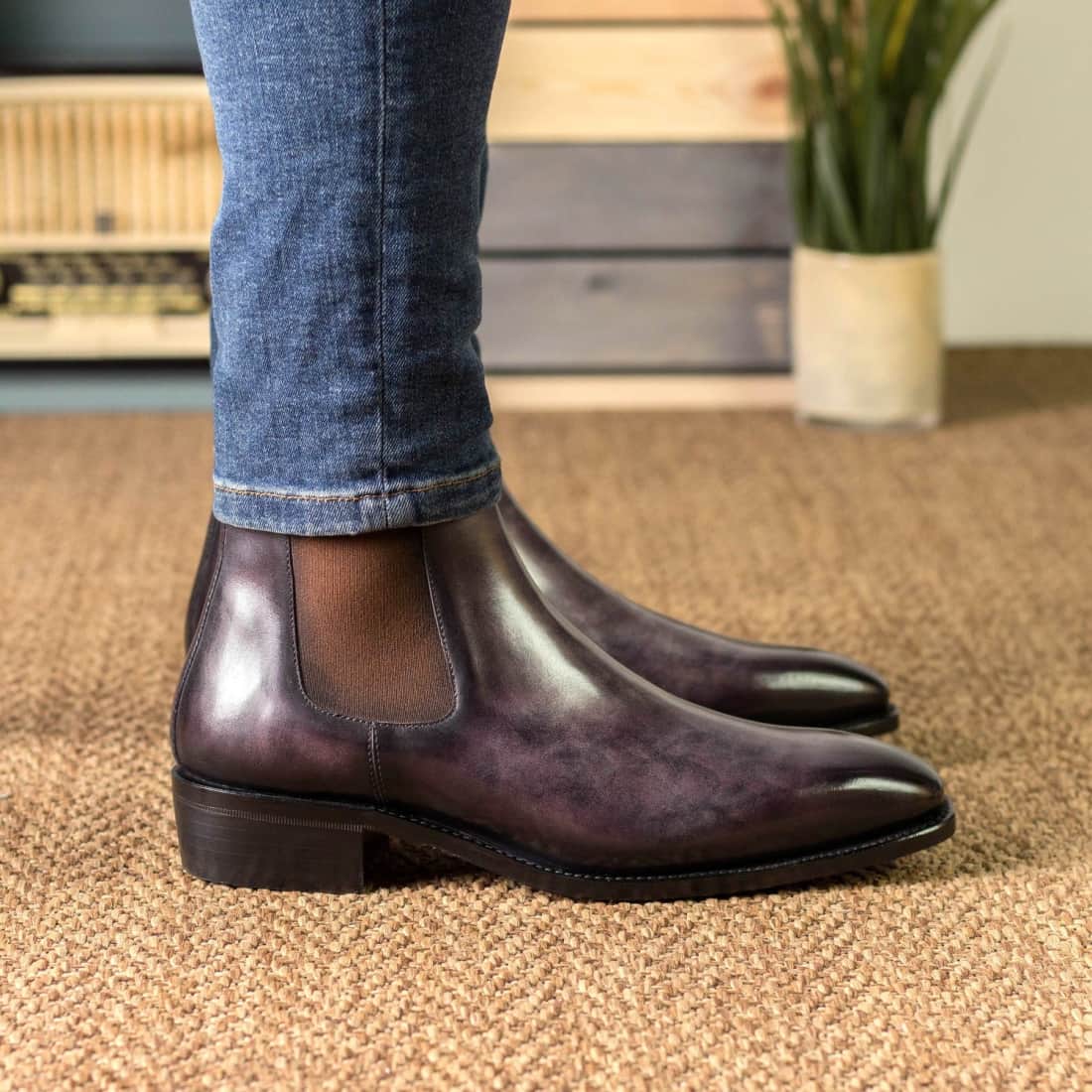 Cheslea Boots en cuir patiné violet – vue 4