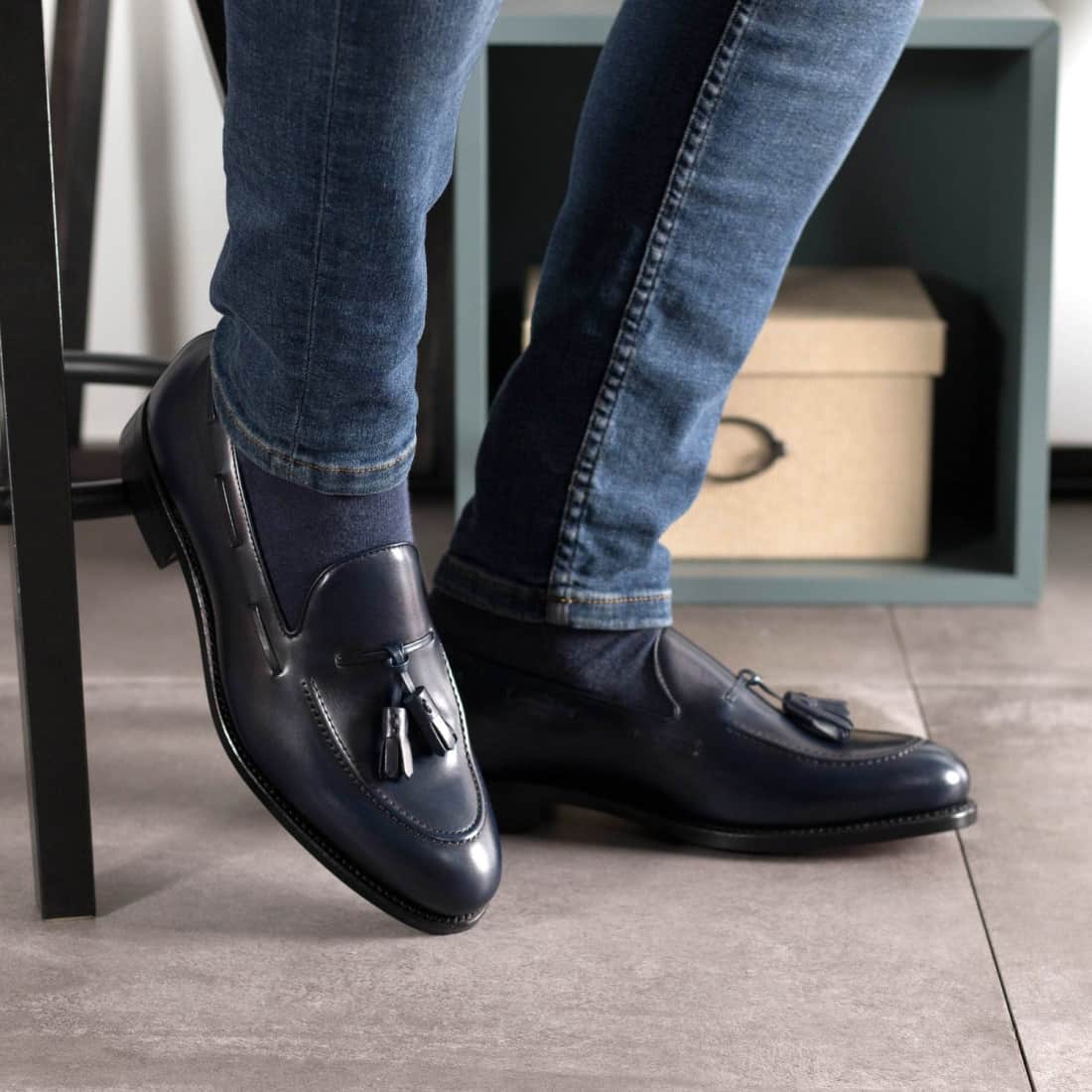 Mocassin à glands en cuir bleu marine – vue 4