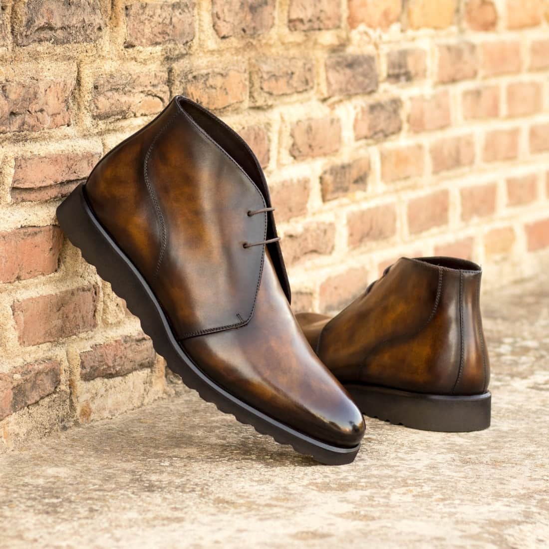 Chukka Boots en cuir patiné marron - Semelles Sport – vue 4
