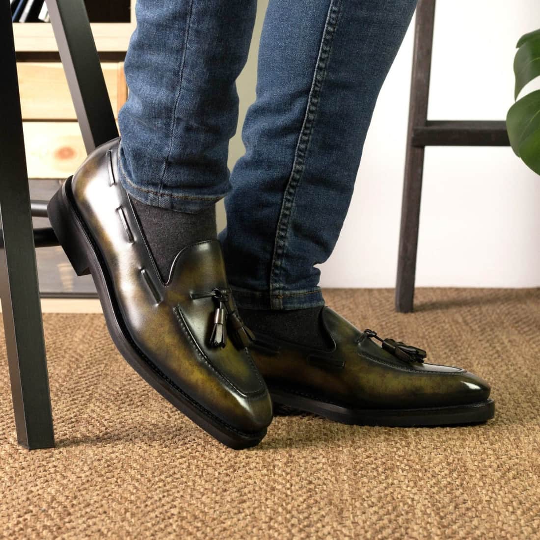 Mocassin à glands en cuir patiné vert - Semelles Caoutchouc – vue 5