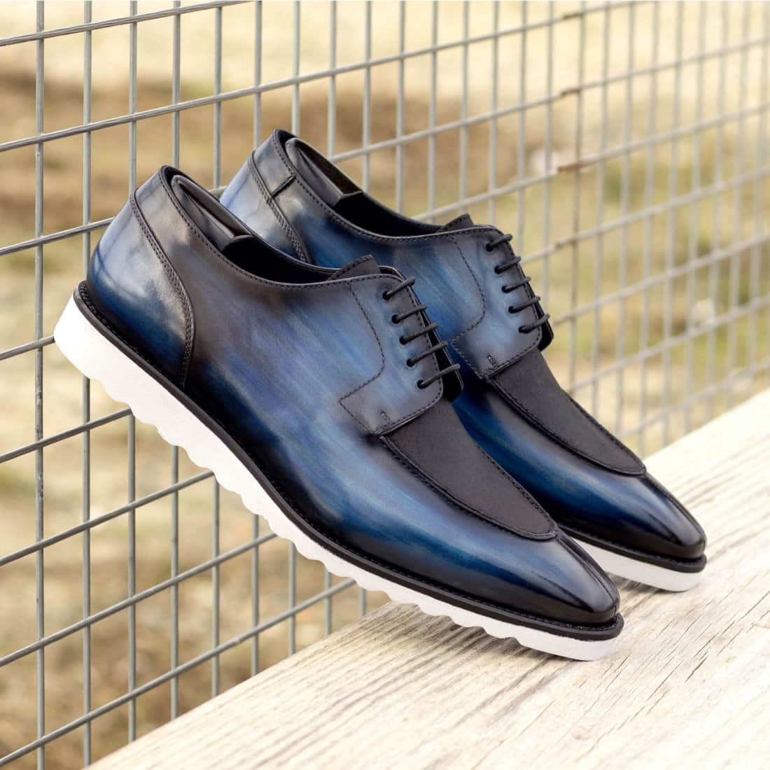 Derbie Chasse en cuir patiné bleu et daim gras - Semelles
