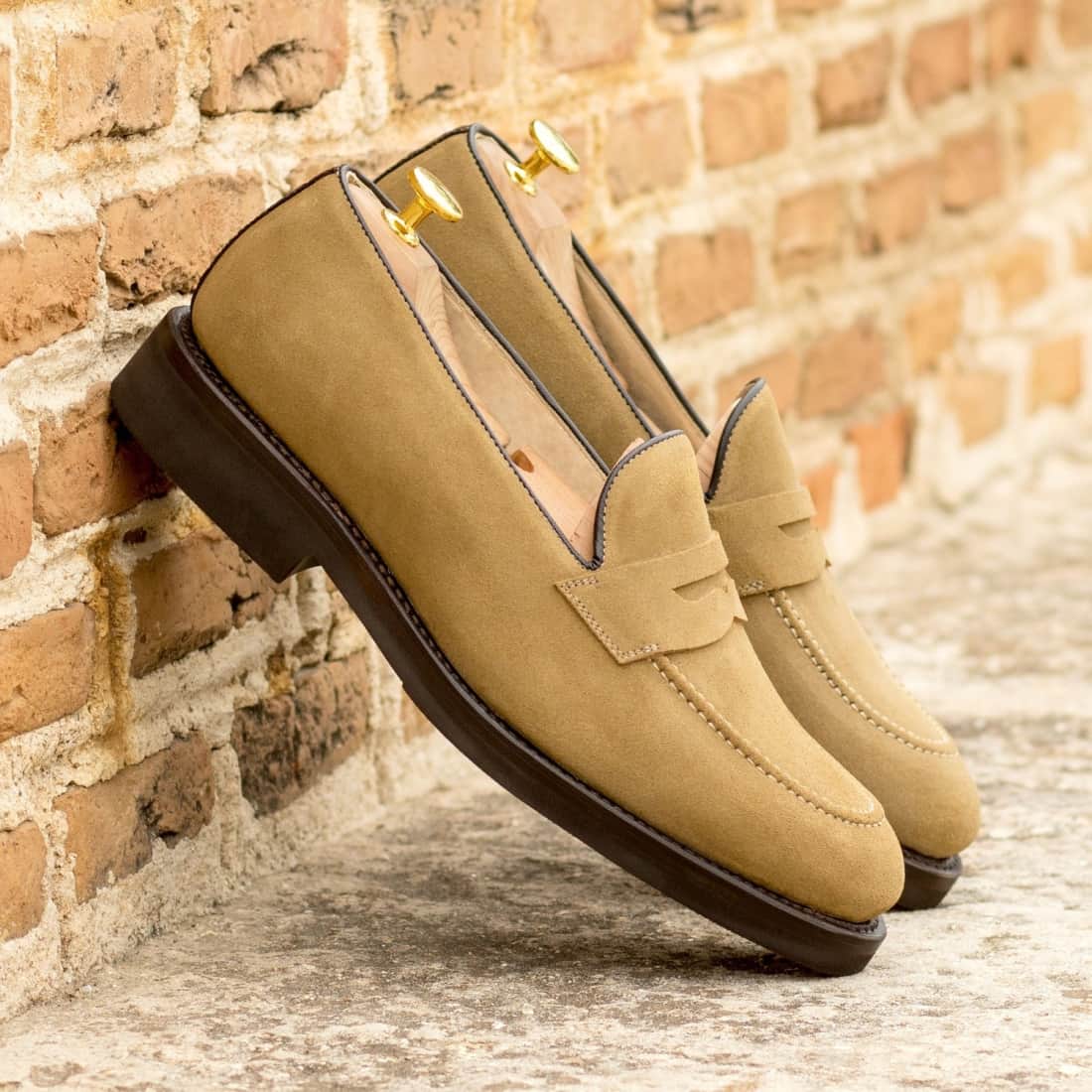 Mocassins Penny à bandeau en daim beige - Semelles Caoutchouc – vue 4