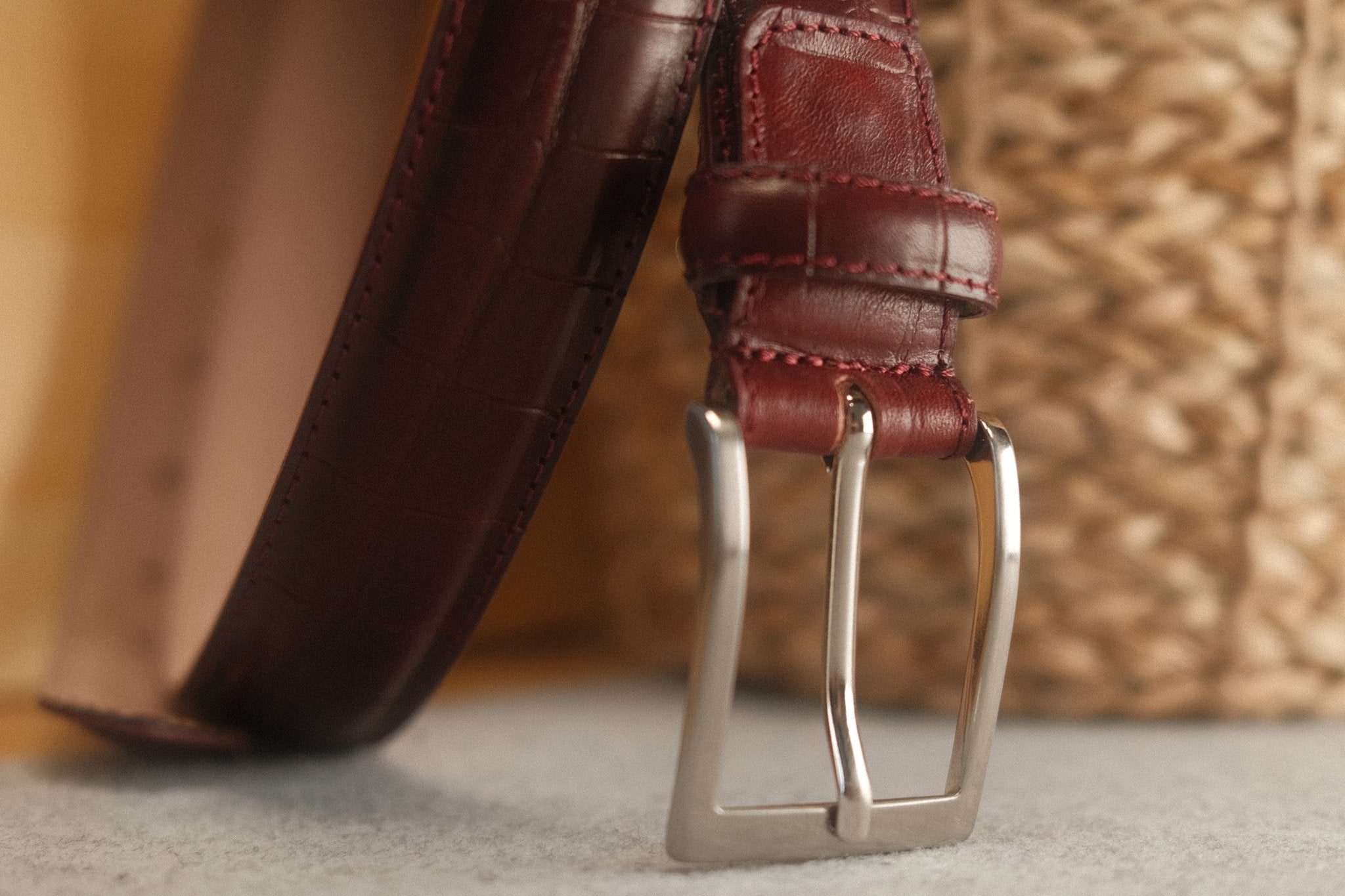 Ceinture en cuir façon croco 30 mm – bordeaux