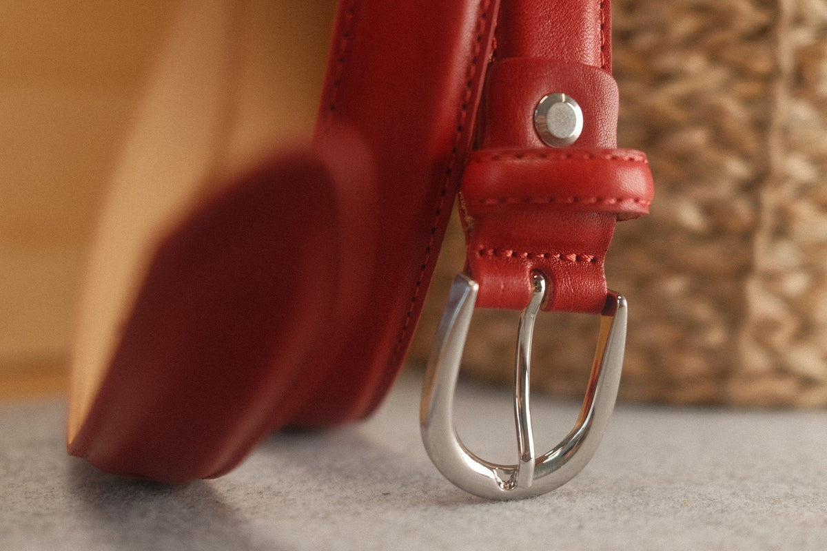 Ceinture femme cuir rouge boucle ronde fine 25 mm – vue 3