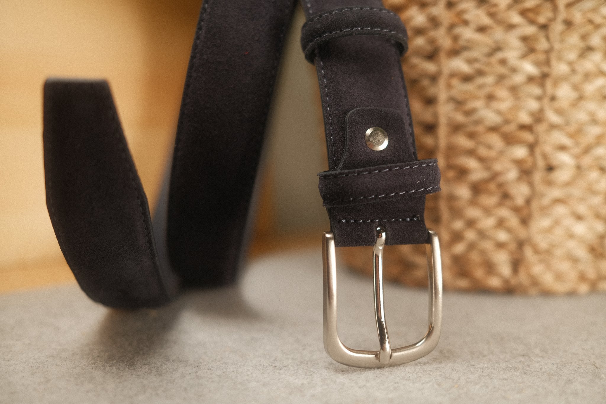 Ceinture en daim bleu marine boucle ronde 35 mm