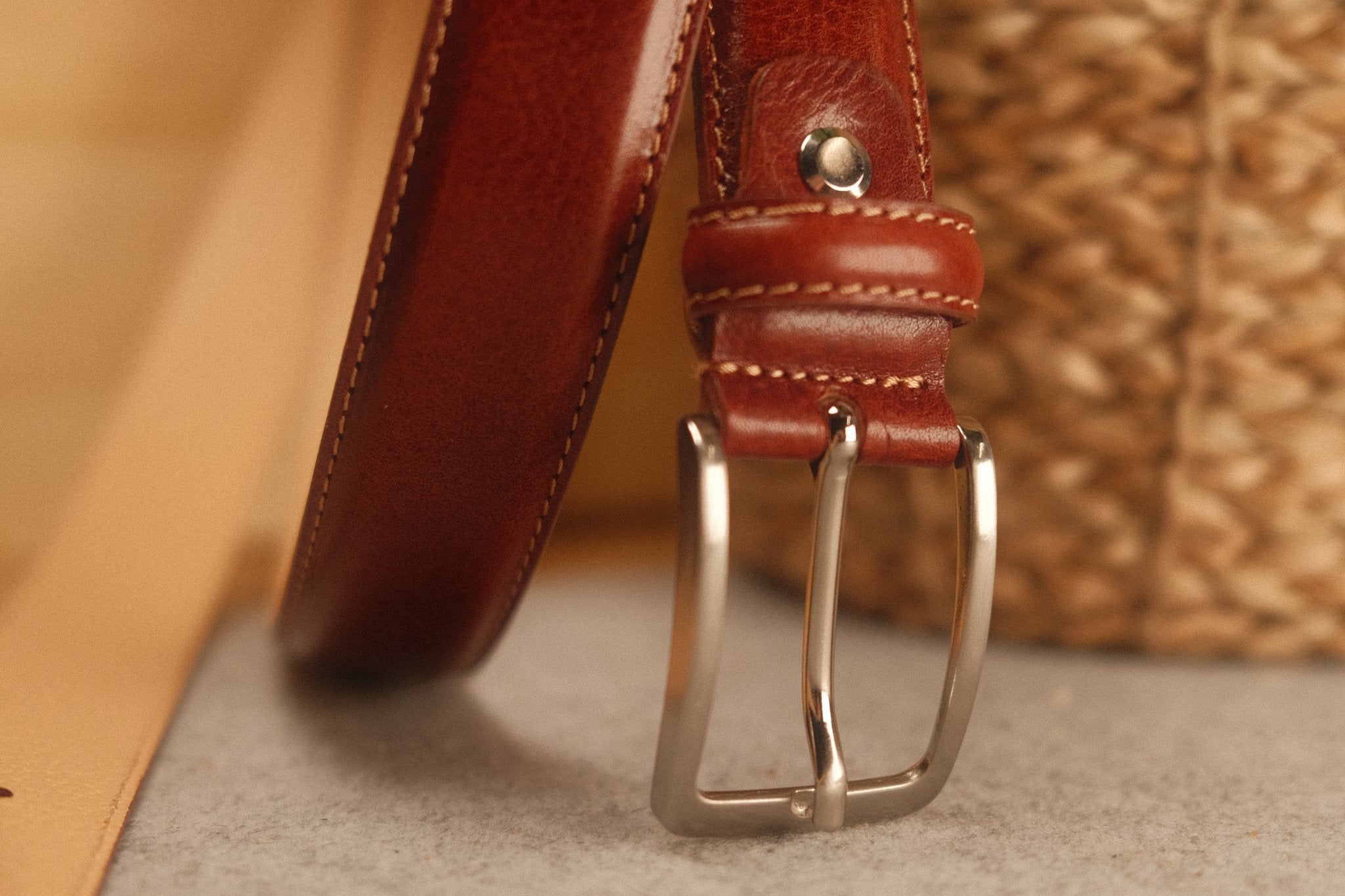 Ceinture en cuir cognac – surpiqûre écru, doublure clair, 30 mm