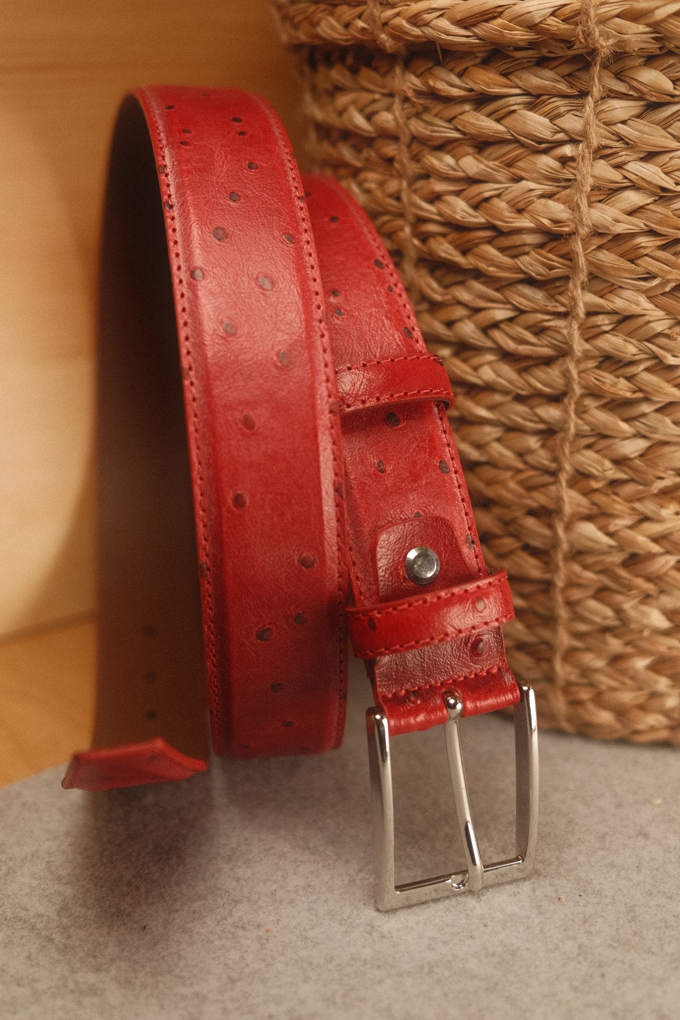 Ceinture en cuir rouge façon autruche 35 mm