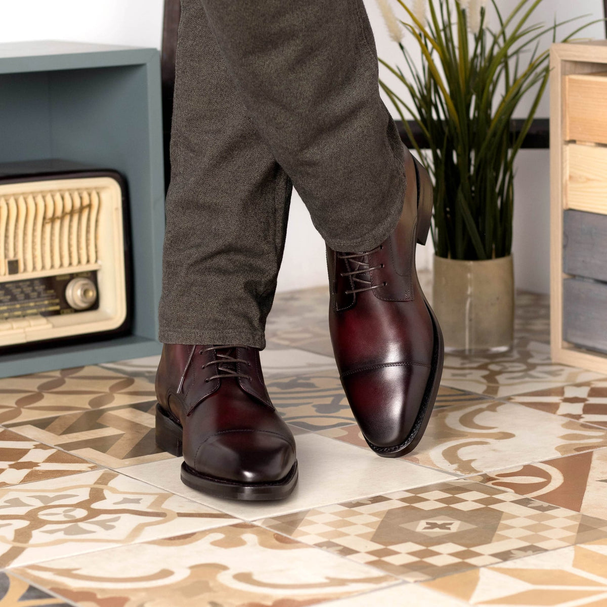 Bottines Bout Droit en cuir bordeaux - Semelles Dainite® – vue 4