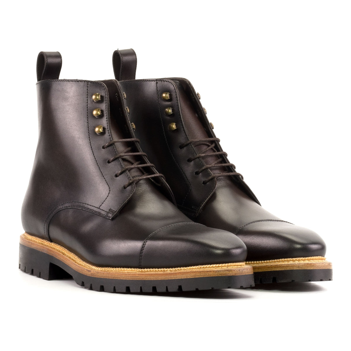 Bottines Bout Droit en cuir marron foncé - Semelles Commando – vue 1