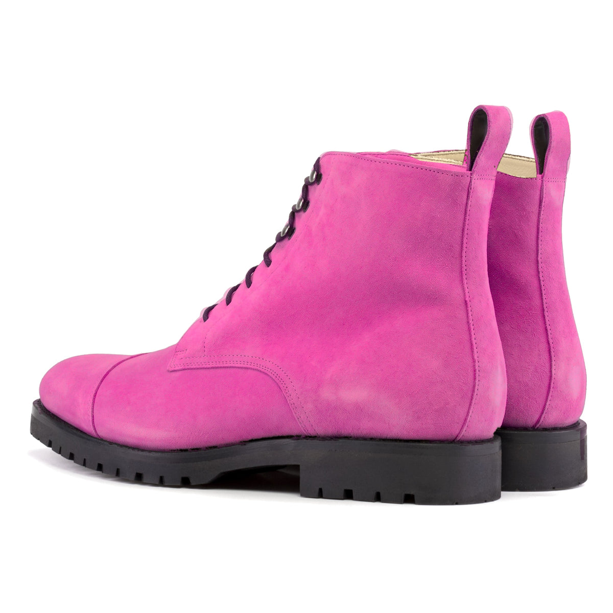 Bottines Bout Droit en daim de chevreau fuchsia, vue de trois quarts arrière