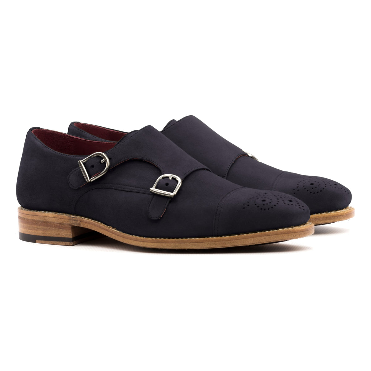 Chaussure double boucle en daim de chevreau noir, la paire vue de trois quarts avant