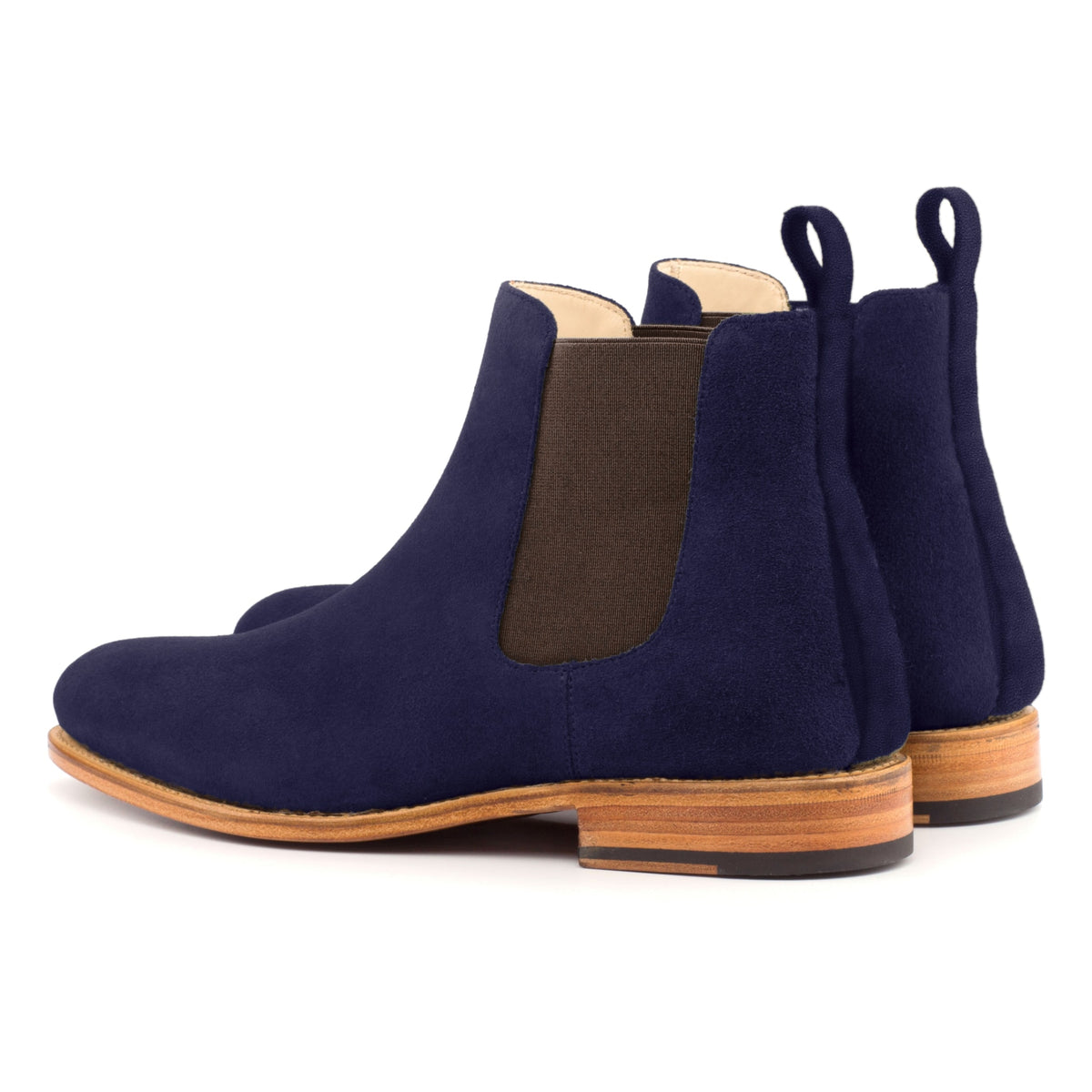 Chelsea Boots en daim de chevreau bleu marine, la paire vue de trois quarts arrière