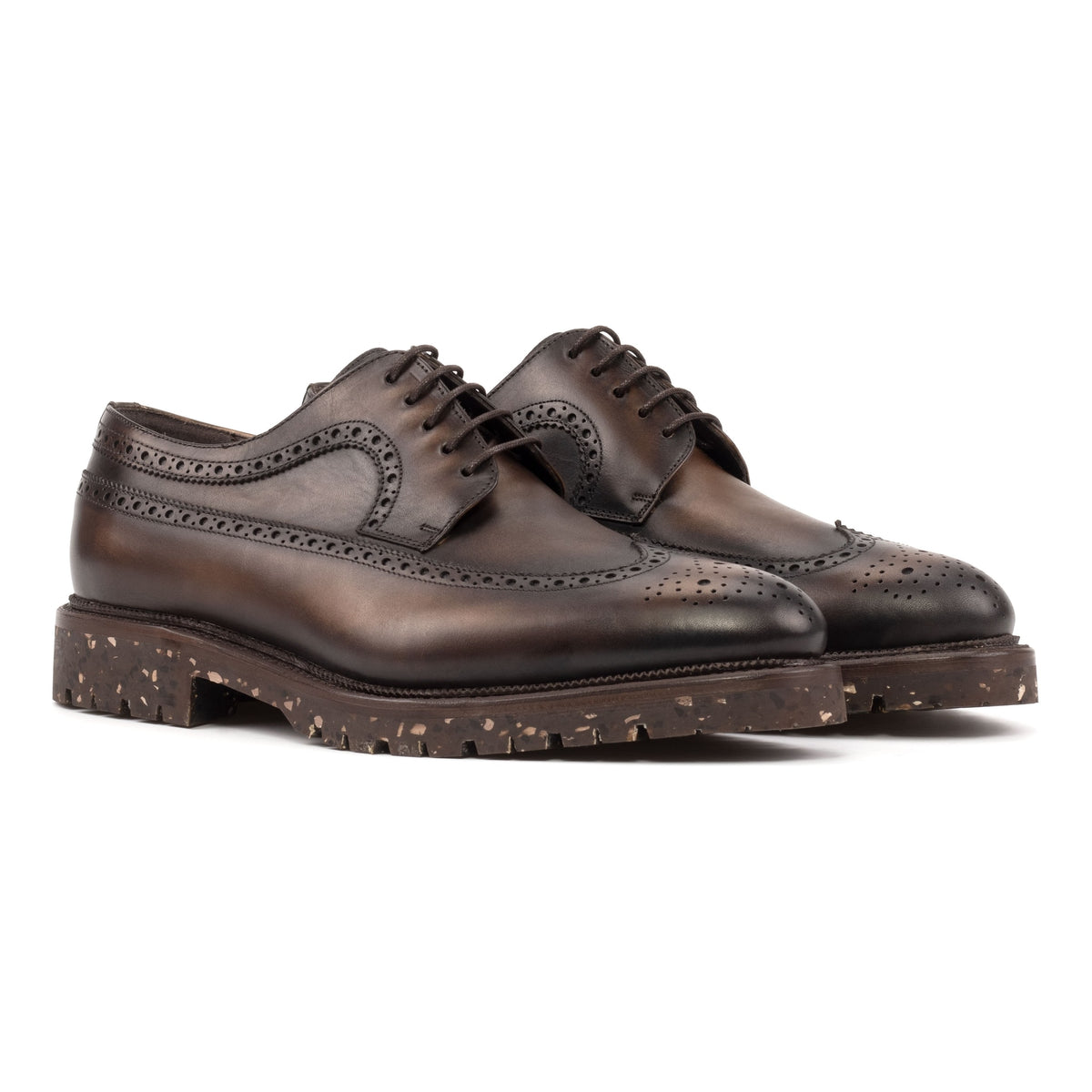 Derby Brogue fleuri en cuir marron foncé - Semelles Commando Recyclées Vibram – vue 1