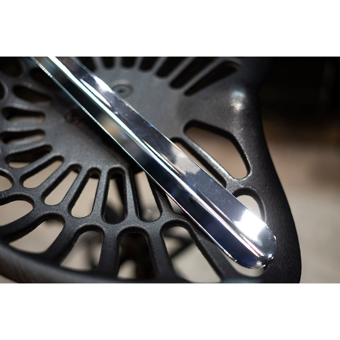 Grand chausse-pied en métal - Norbert Bottier