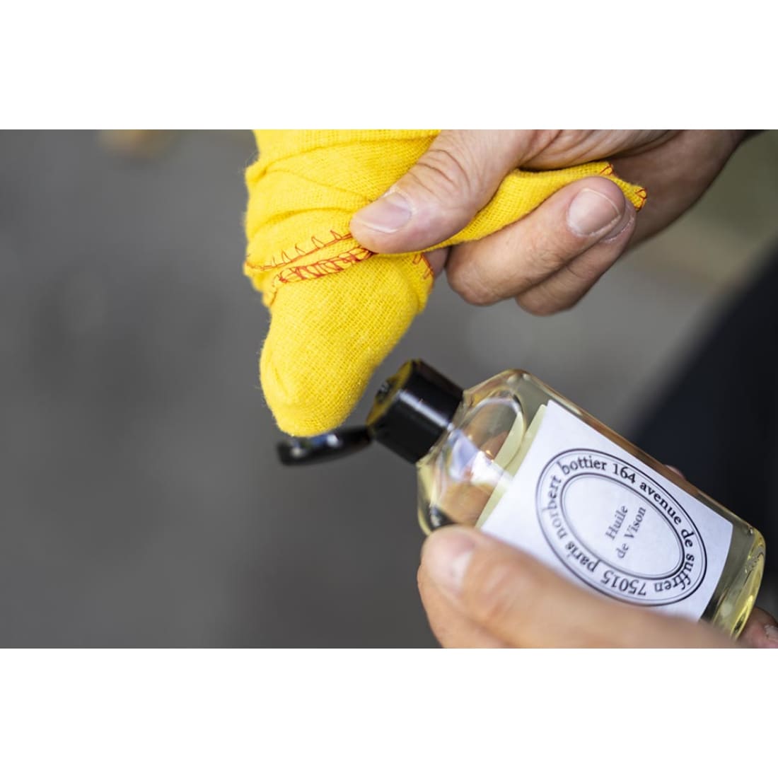 Huiles de vison pour cuirs gras - Norbert Bottier