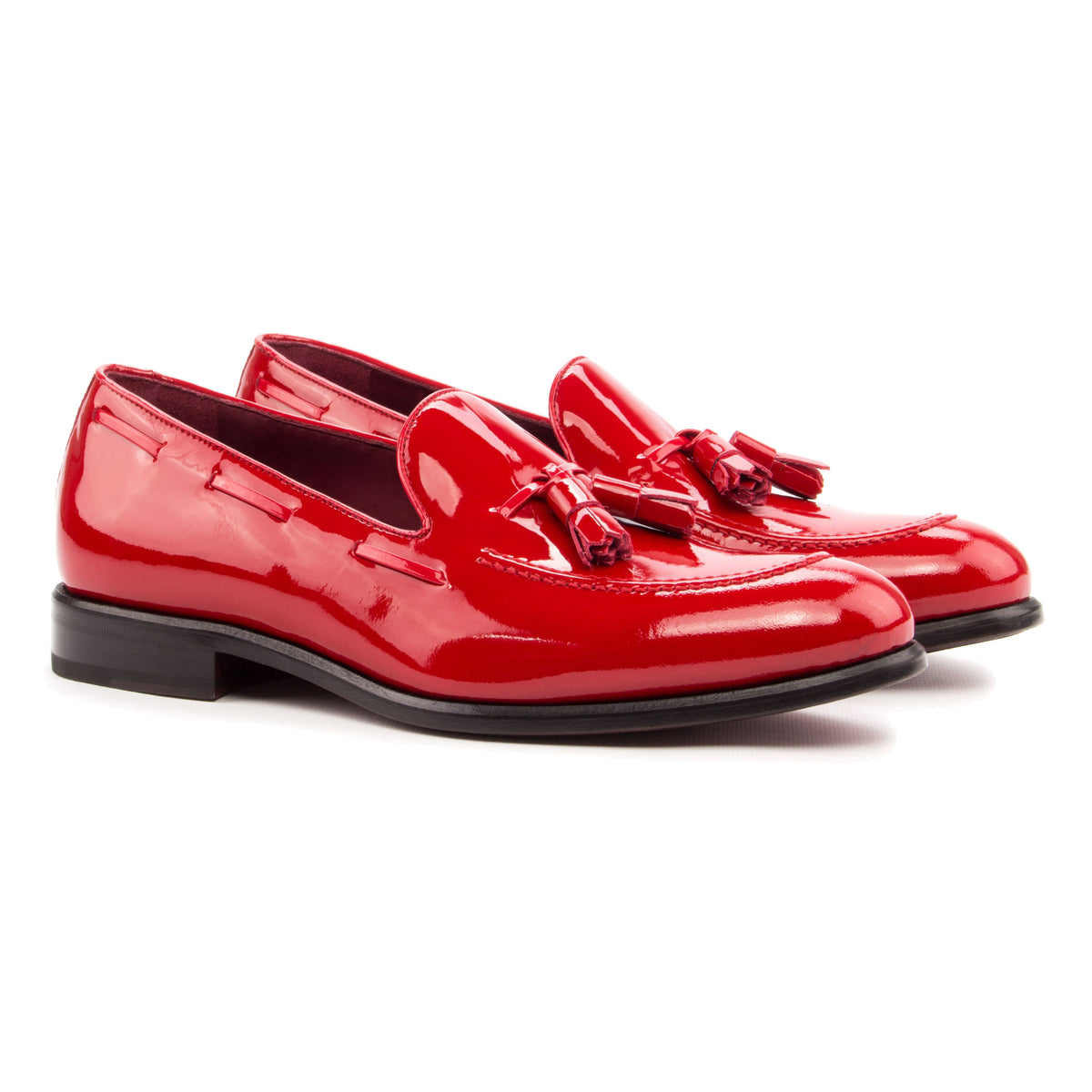 Mocassin à glands en cuir vernis rouge – vue 1
