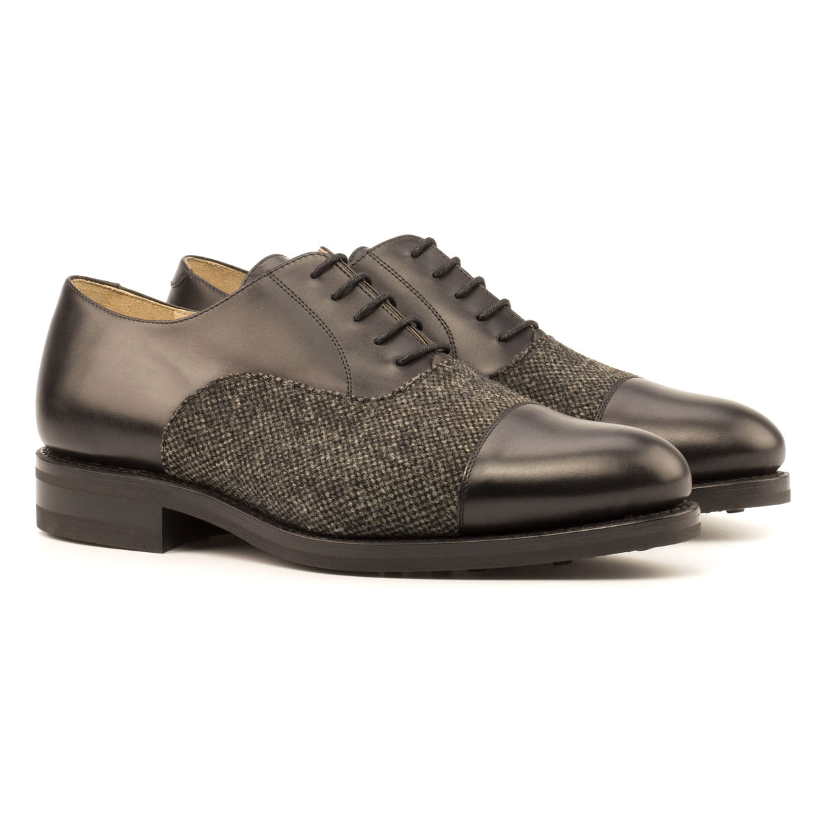 Richelieu bout droit en cuir noir et toile grise – vue 1