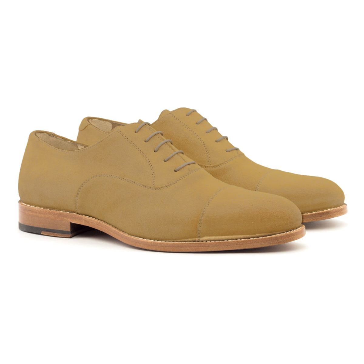 Richelieu bout droit en daim camel – vue 1