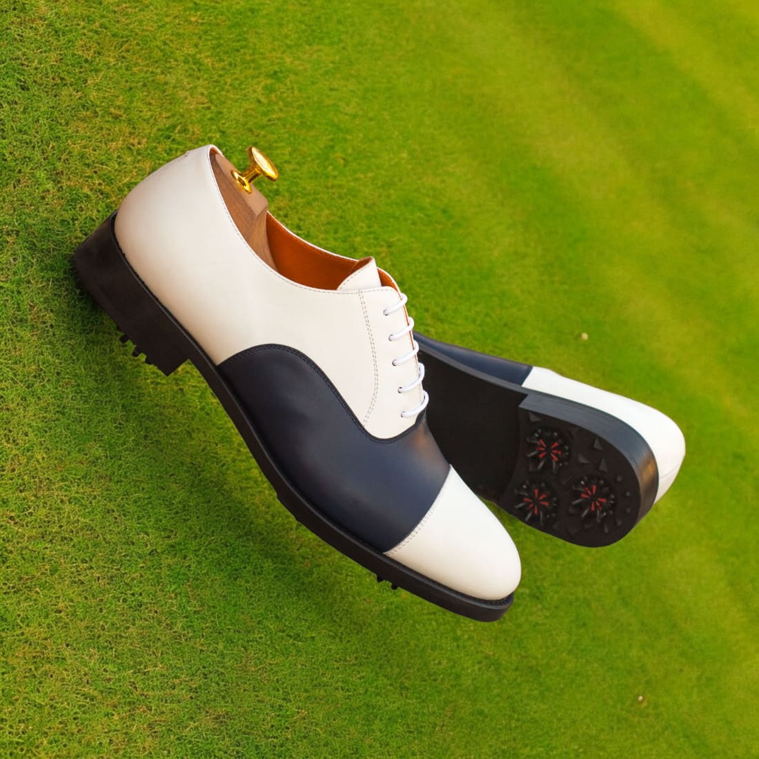 Richelieu de golf en cuir blanc et marine - Chaussures