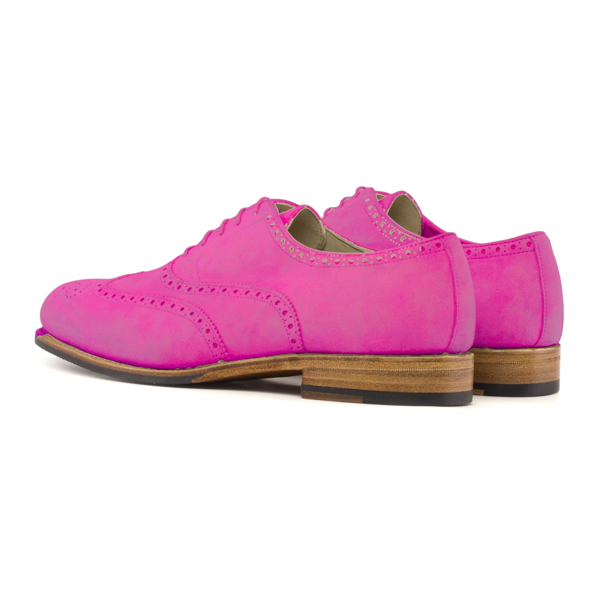 Richelieu fleuri en daim de chevreau fuchsia, la paire vue de trois quarts arrière