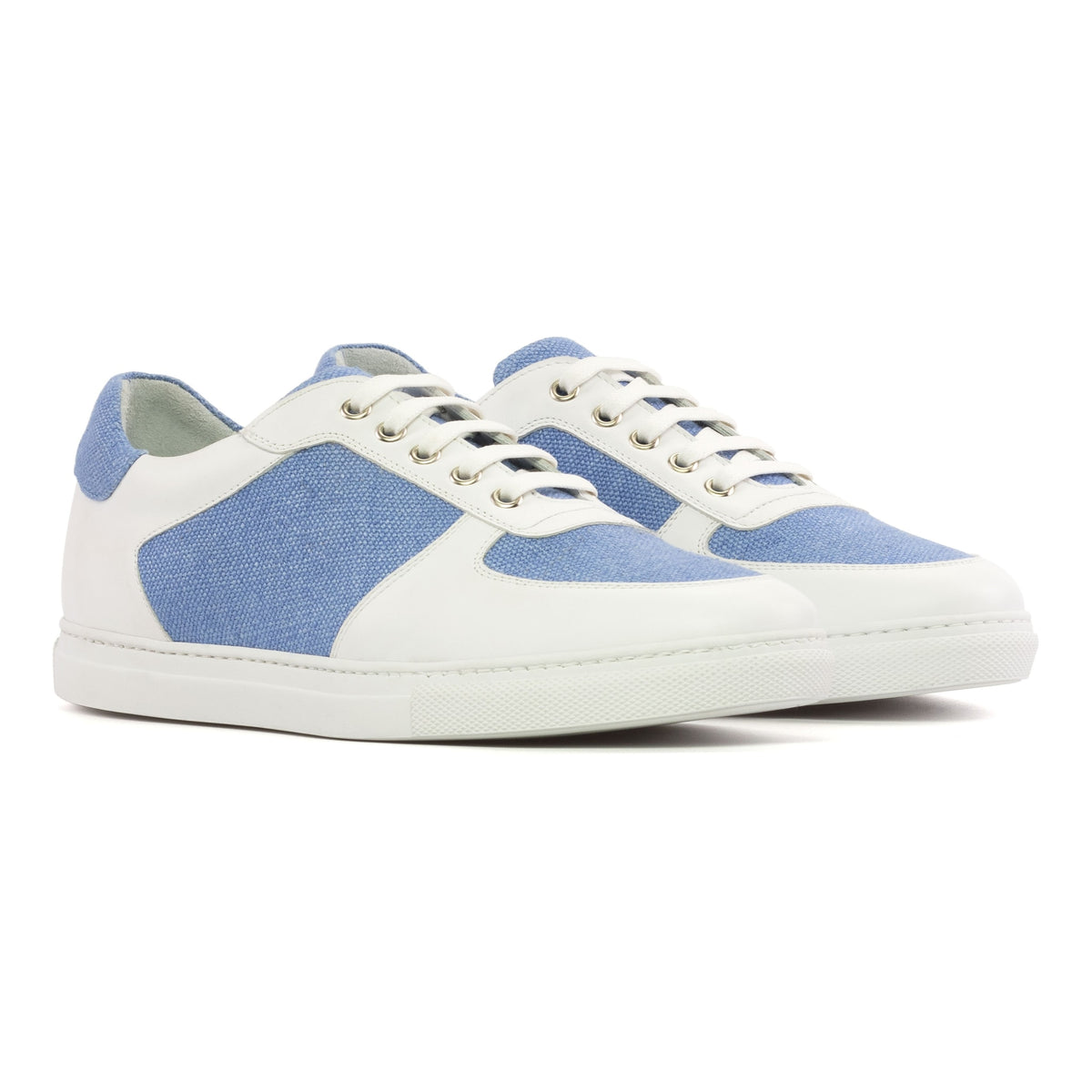 Sneakers Bumper en cuir blanc et lin bleu ciel - Semelles Blanches – vue 1