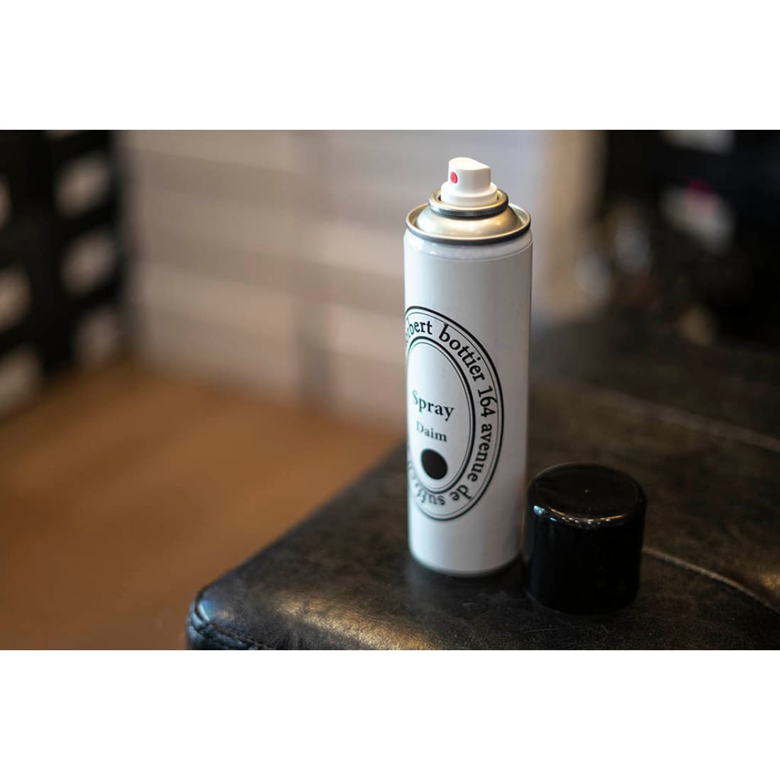 Spray à daim noir rénovateur et imperméabilisant pour chaussures en cuir et daim - Norbert Bottier