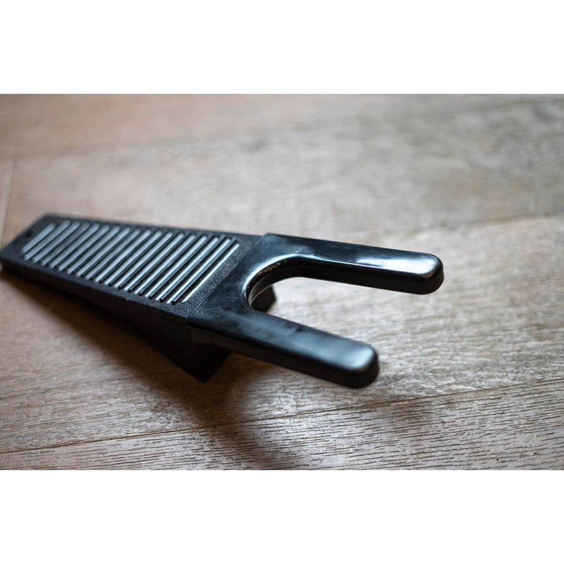 Tire-botte en plastique - Norbert Bottier